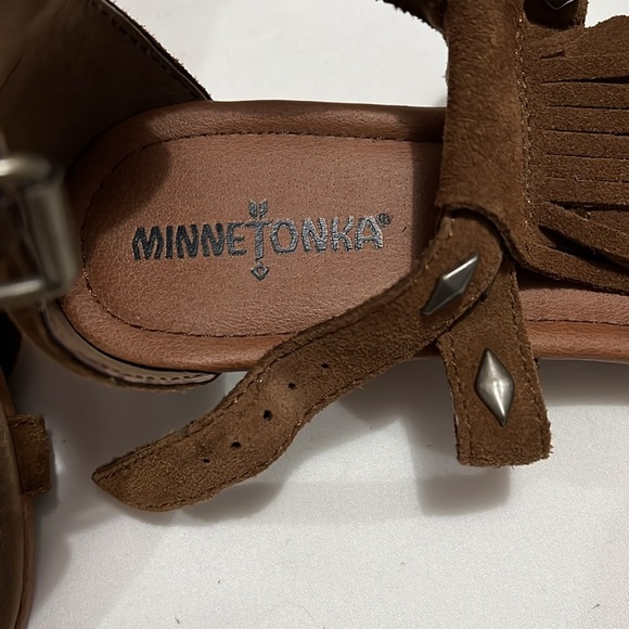 Minnetonka Fringe Sandals - Picture 6 of 8